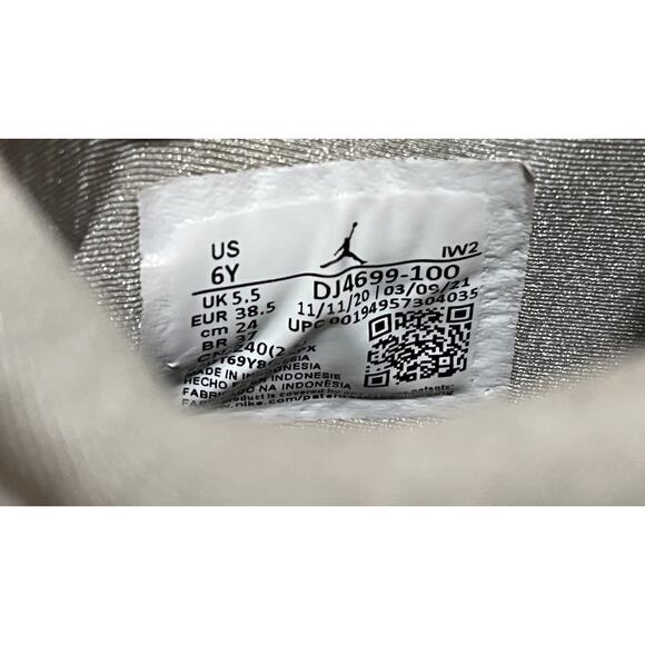 Jordan 4 Retro White Oreo (2021) (GS) DJ4699-100 Size 6Y EUC No Box - Picture 10 of 12